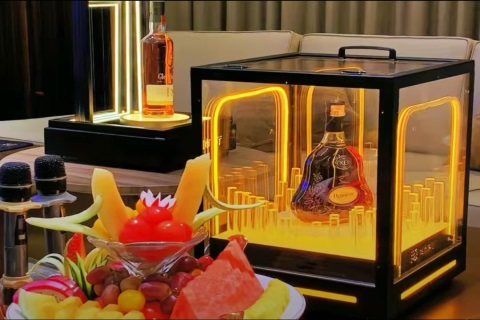 南阳商务夜总会招聘礼宾员,高端待遇机票住宿一应俱全