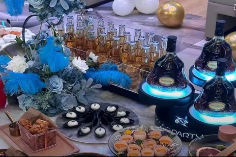 南阳夜总会招聘,南阳礼宾员招聘,低门槛面试,轻松上班